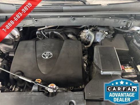 Used 2019 Toyota Highlander XLE AWD/4WD image 7