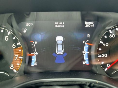 Used 2024 Jeep Compass Limited image 29