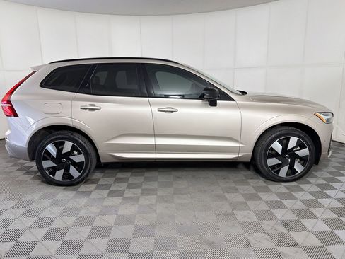 Used 2025 Volvo XC60 T8 Plus w/ Protection Package Premier AWD/4WD image 8