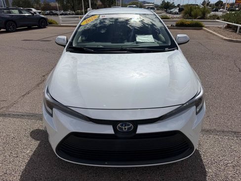 Certified 2025 Toyota Corolla LE FWD image 8