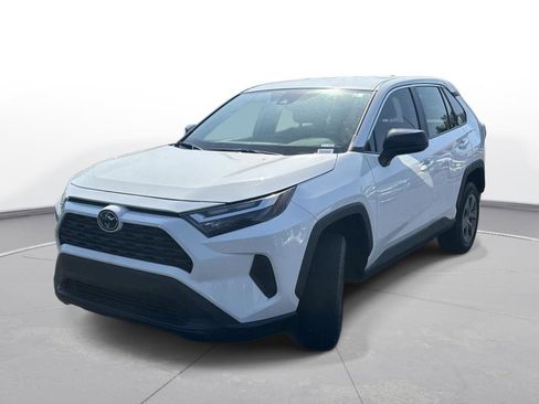 Used 2023 Toyota RAV4 LE FWD image 2