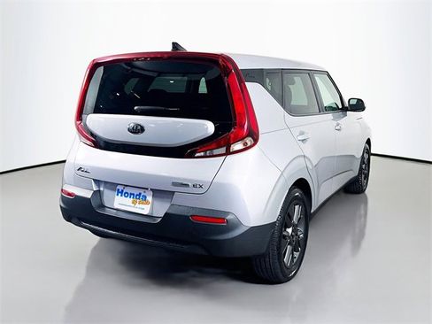 Used 2020 Kia Soul EX image 8