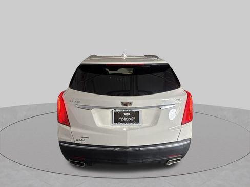 Used 2017 Cadillac XT5 Luxury FWD image 6