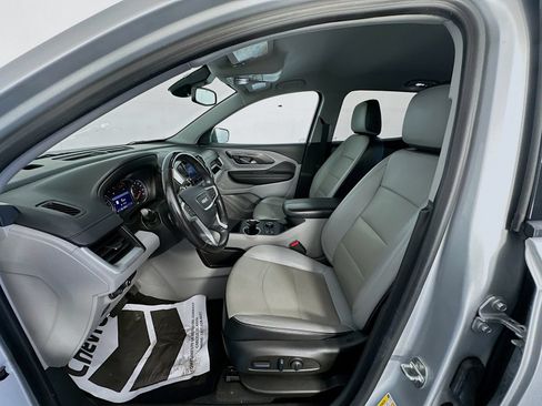 Used 2022 GMC Terrain SLT w/ Infotainment Package II FWD image 22