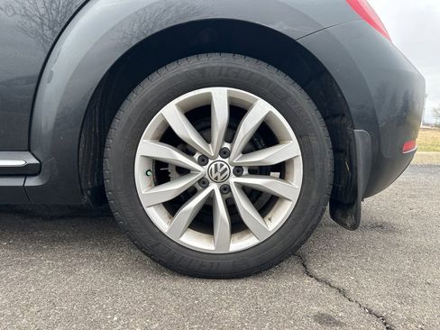 Used 2015 Volkswagen Beetle TDI image 6