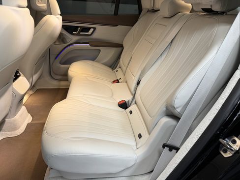 Certified 2023 Mercedes-Benz EQS 580 4MATIC SUV image 42