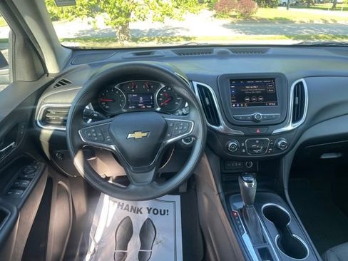 Used 2021 Chevrolet Equinox LT FWD image 15