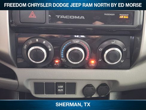 Used 2015 Toyota Tacoma PreRunner w/ SR5 Package RWD image 13