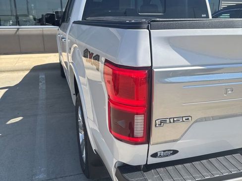 Used 2018 Ford F150 Platinum w/ Equipment Group 701A Luxury AWD/4WD image 4
