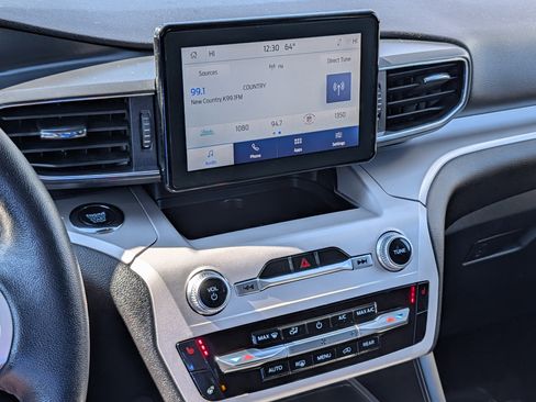 Used 2023 Ford Explorer XLT w/ Equipment Group 202A image 18