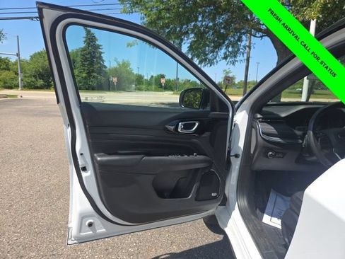 Used 2022 Jeep Compass High Altitude AWD/4WD image 38