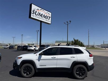 Used 2016 Jeep Cherokee Trailhawk w/ Comfort/Convenience Group