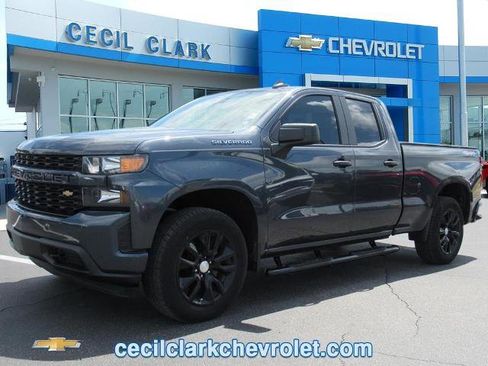 Used 2022 Chevrolet Silverado 1500 Custom AWD/4WD image 1
