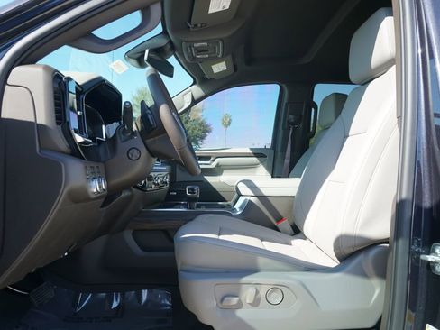 New 2025 GMC Sierra 1500 SLT w/ SLT Premium Plus Package image 19