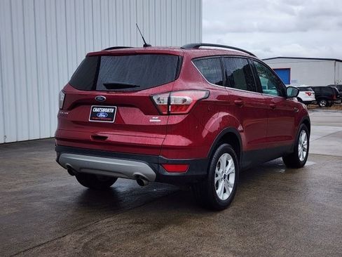 Used 2017 Ford Escape SE w/ SE Leather Comfort Package image 3