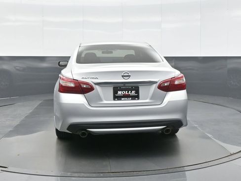 Used 2018 Nissan Altima 2.5 S w/ S Convenience Package image 6