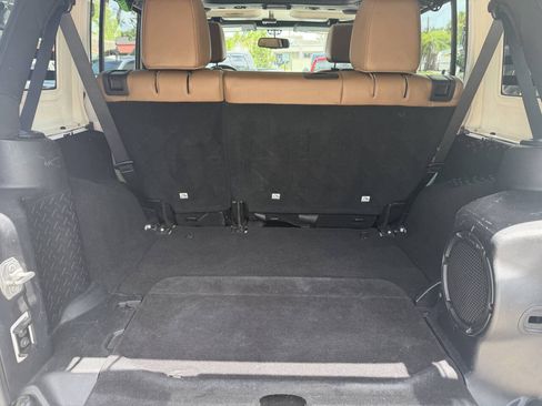 Used 2013 Jeep Wrangler Unlimited Sahara AWD/4WD image 14