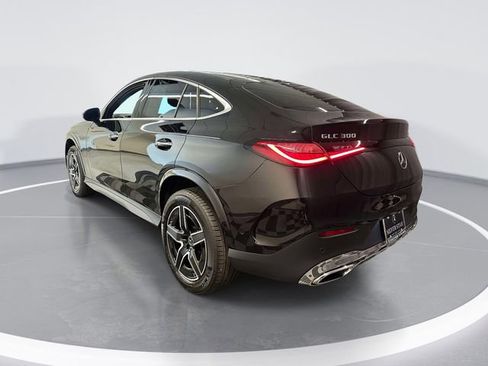 Used 2026 Mercedes-Benz GLC 300 4MATIC image 2