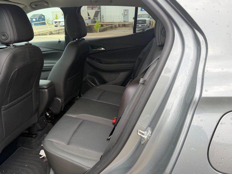 Used 2025 Buick Encore GX Preferred FWD image 8