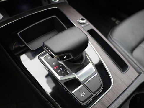 Used 2023 Audi Q5 2.0T Premium w/ Convenience Package image 25