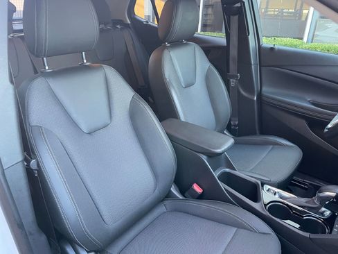 Used 2025 Buick Encore GX Preferred image 34