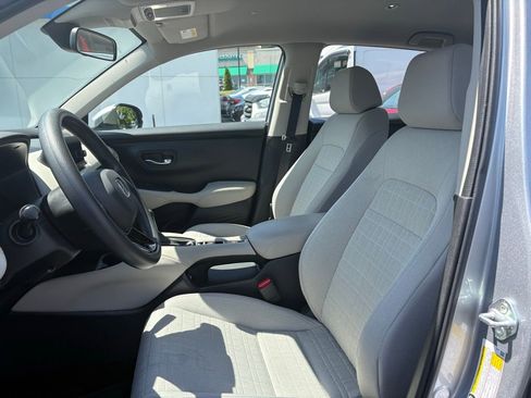 Used 2023 Honda HR-V LX image 6