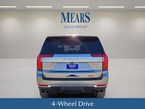 Used 2025 GMC Yukon Denali image 5
