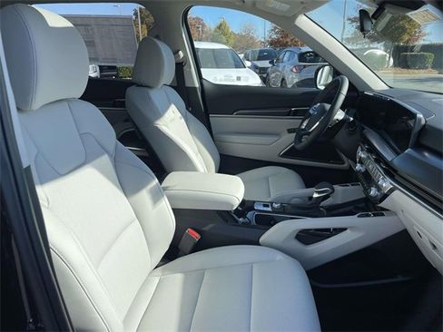New 2025 Kia Telluride S image 13