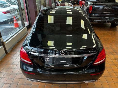 Used 2019 Mercedes-Benz E 300 4MATIC w/ Driver Assistance Package image 13