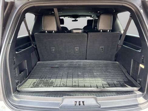 Used 2018 Ford Expedition Max Limited RWD image 9