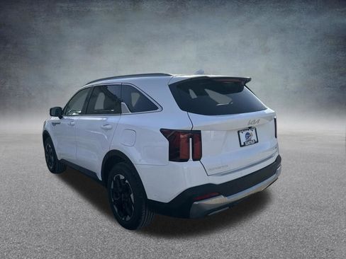 Used 2024 Kia Sorento S image 36