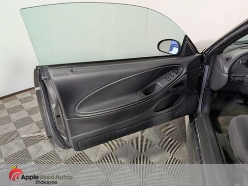 Used 2002 Ford Mustang Coupe RWD image 9
