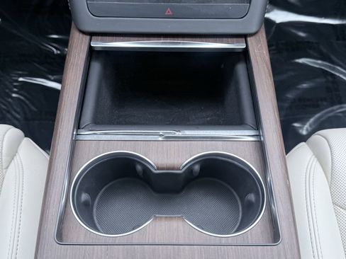 Used 2023 Tesla Model X AWD/4WD image 76