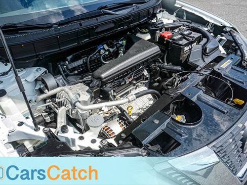 Used 2018 Nissan Rogue SV FWD image 31