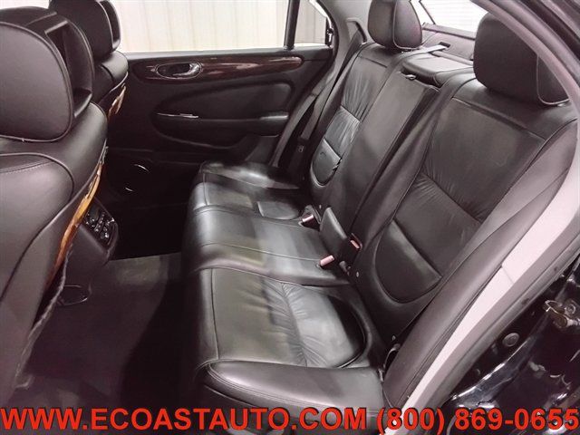 Used 2005 Jaguar XJ Vanden Plas Super V8 RWD image 12