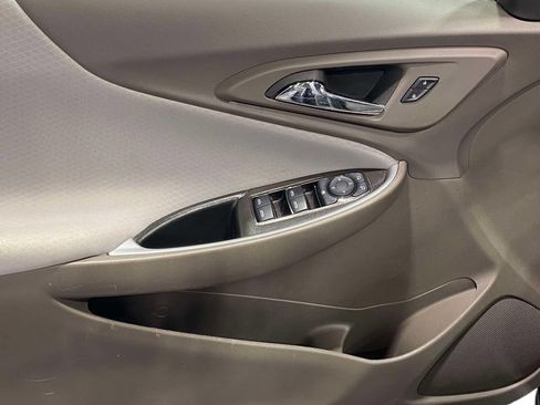 Used 2023 Chevrolet Malibu LS FWD image 19