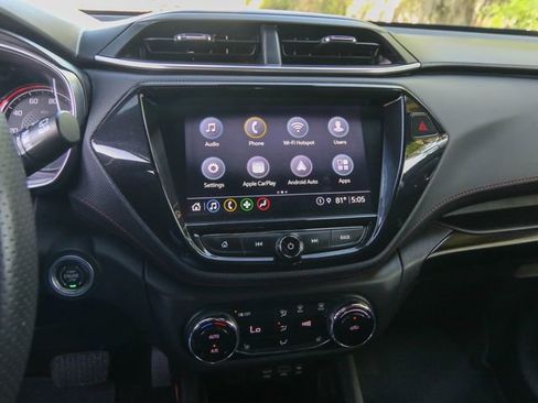 Used 2021 Chevrolet TrailBlazer RS w/ Sun and Liftgate Package image 19