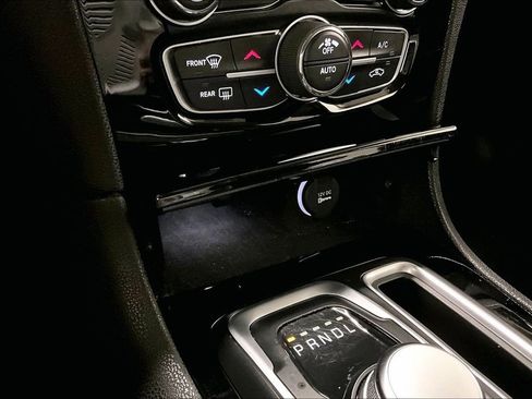 Used 2023 Chrysler 300 Touring AWD/4WD image 16