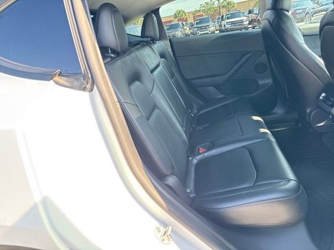 Used 2022 Tesla Model Y Performance image 25
