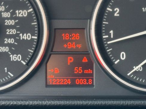 Used 2009 BMW 328i xDrive Coupe image 6