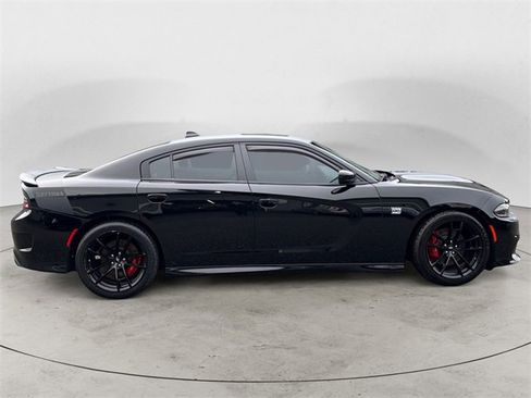 Used 2022 Dodge Charger Scat Pack w/ Daytona Edition Group image 6