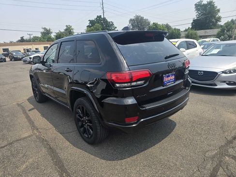 Used 2021 Jeep Grand Cherokee Laredo X AWD/4WD image 17