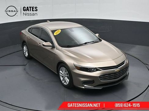 Used 2018 Chevrolet Malibu LT FWD image 43