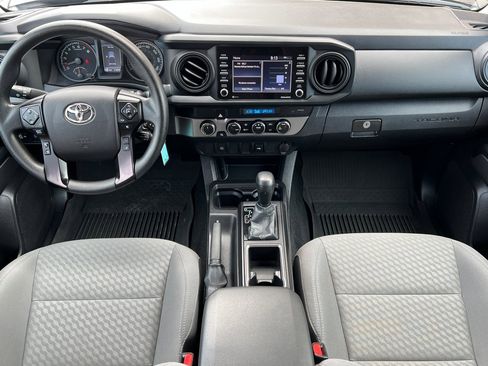 Used 2022 Toyota Tacoma SR image 15