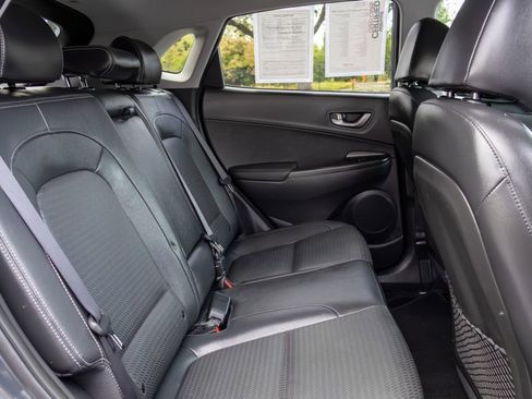 Used 2021 Hyundai Kona Limited AWD/4WD image 13
