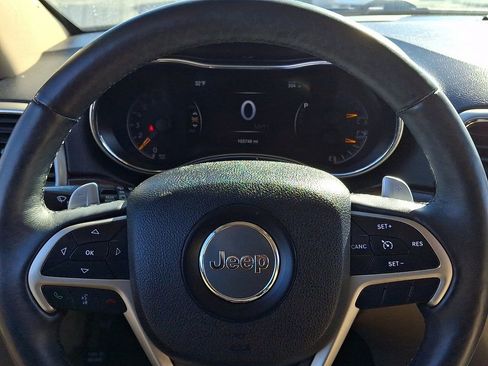 Used 2017 Jeep Grand Cherokee Limited image 20