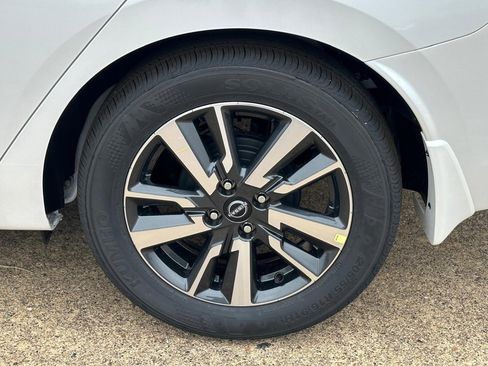 New 2025 Nissan Versa SV w/ Trunk Package image 19