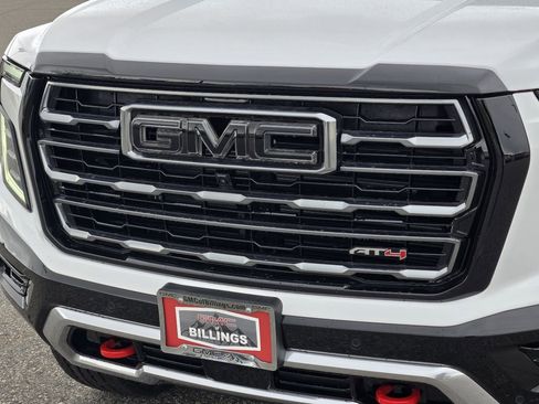 New 2026 GMC Yukon XL AT4 AWD/4WD image 37