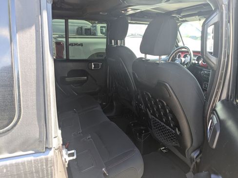 Used 2021 Jeep Wrangler Unlimited Rubicon AWD/4WD image 33