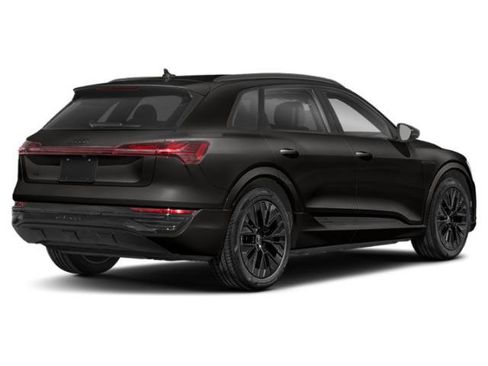 Used 2024 Audi Q8 e-tron Prestige w/ Prestige Package AWD/4WD image 2